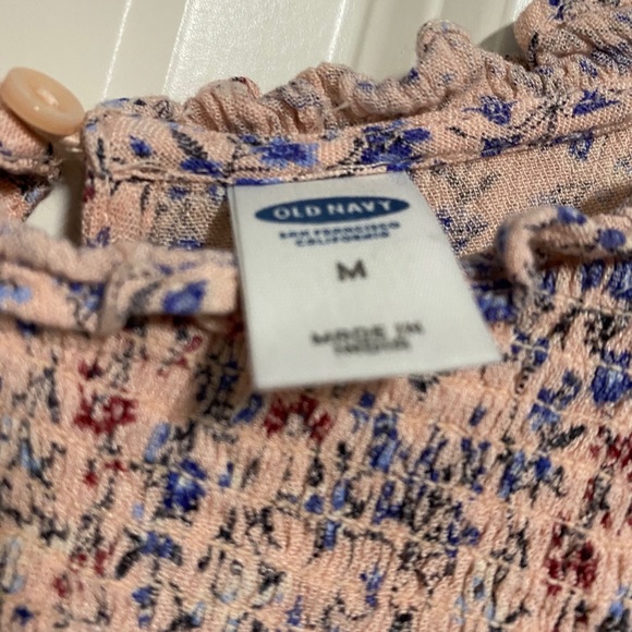 Women’s Old Navy Shirt lot size M - Picture 7 of 10